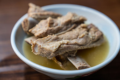 一亲二膜三叉四注：探索游戏新纪元：四维互动，开启视觉、策略、情感盛宴之旅-1