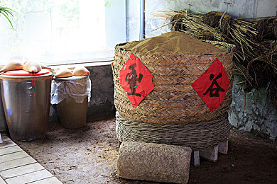 手机超碰：“遇见好友，守护隐私，指尖社交新体验，探索无限可能”