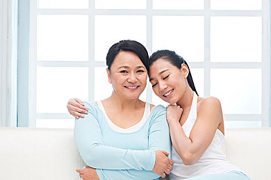 露胸视频的软件：解码色情视频平台：揭秘历史与娱乐边界-3
