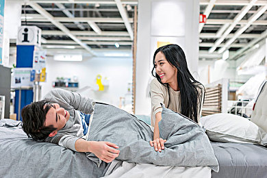 杨贵妃2000年三：千年传奇再现：科技助力杨贵妃风采重现，穿越时空探寻美丽奥秘