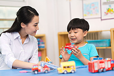 少妇大屁股推油按摩：“体验舒适释放压力：揭秘独特少妇按摩手法，带你走进身心放松新境界”-1