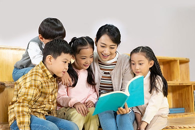 用羽毛划乳头瘙痒：微羽轻触，痒意织梦，感官之旅