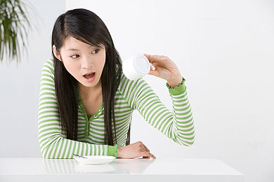 色多多。。：揭秘色彩盛宴：“色多多”艺术平台，点亮生活之美