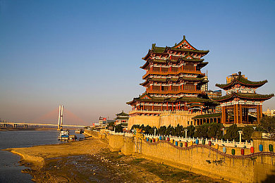 新万影网：奇幻冒险之旅：探寻宝藏，拯救世界，体验无尽冒险之旅-2