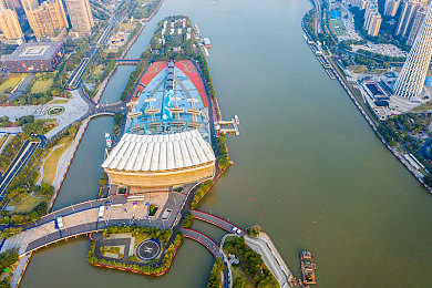 爽 躁多水 快 深h同桌软件：社交新宠同桌软件走红：创新互动引领社交潮流，揭秘其魅力与影响