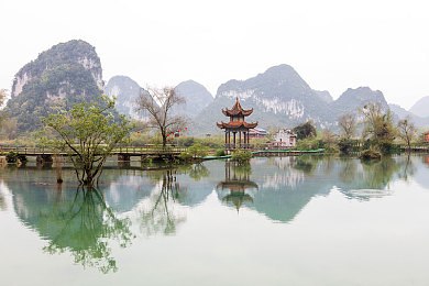 大香区一二三四区2021区：探秘虚拟奇迹：揭秘游戏界传奇“大香区”的魅力与辉煌-2