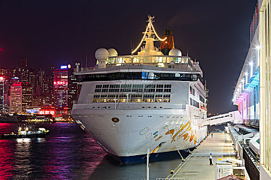拳头交后香槟瓶交：拳舞香槟，欢乐盛宴启幕：揭秘电竞新宠的独特魅力-1