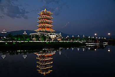 少司缘裸体 开腿裸体王者：揭秘惊悚奇观：裸体战术背后的游戏王者之谜