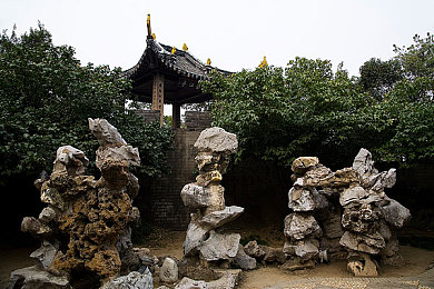 吃瓜黑料吧：揭秘网络八卦盛宴：揭秘“瓜田”现象背后的心理与传播规律，教你理性看待网络舆论-2