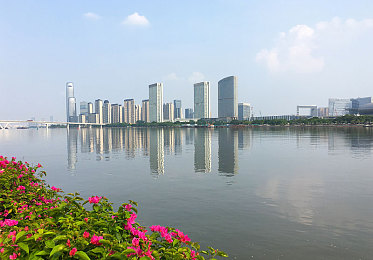 深圳同志浴室：彩虹港湾：LGBTQ+社区温馨社交乐园-2