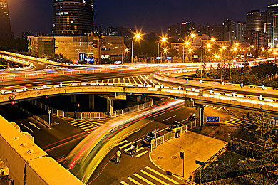 色情应用下载大全：揭秘：手机色情应用市场暗流涌动，下载大全风险与注意事项解析