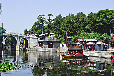 粉色视频苏州晶体：梦幻视听之旅，苏州晶体点亮心灵宁静角落