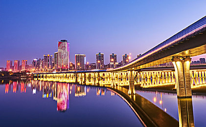 xv安装：《XV》全新上线引热议：体验沉浸式游戏，探索市场前景大揭秘-2