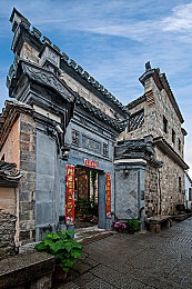 三上悠亚电影排行：魅力光影之旅：悠亚影视巅峰，演绎青春恋曲-2