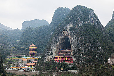 绿巨人A污：“绿巨人搞笑传奇，游戏江湖独树一帜风采展现”-3