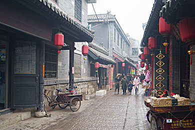 欧美大波：时尚狂潮之旅，探寻欧美潮流魅力
