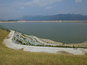 三上悠亚毛片：揭秘SEO秘籍：高效策略助力游戏网站流量猛增，成功之道揭秘-3