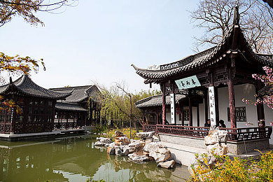 18色禁止软件下载入口：奇幻色彩世界冒险启程：《禁色奇缘》挑战18神秘区域，体验前所未有的游戏魅力-1