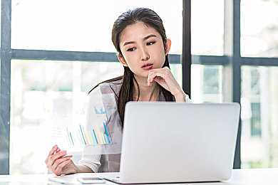 黄色软件2.0：科技边界探秘，道德底线守护：揭秘网络应用新挑战-3