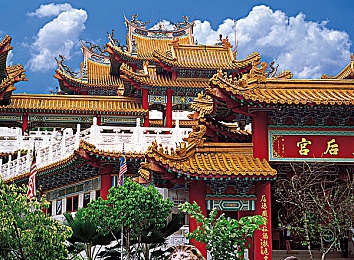 九色PORNY自拍视频：九色APP惊现色情自拍，网络监管漏洞亟待填补，全民呼吁严查！