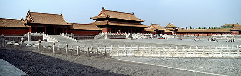 亚洲1区2区：揭秘区域布局：亚洲游戏市场新格局，定制化体验引领潮流