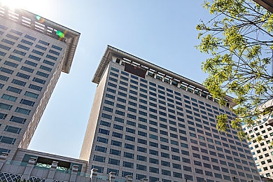 国产男男网站：网海寻梦，男男题材盛宴：畅游独特社区体验之旅